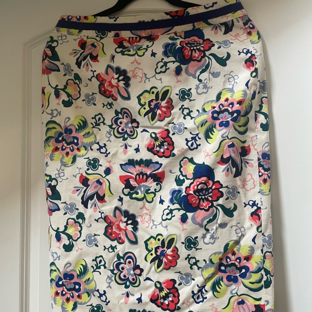 Boden Modern Pencil